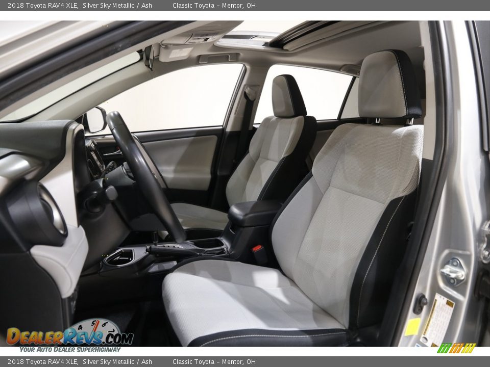 2018 Toyota RAV4 XLE Silver Sky Metallic / Ash Photo #5