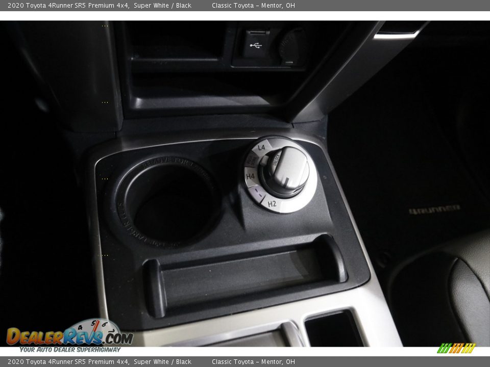 2020 Toyota 4Runner SR5 Premium 4x4 Super White / Black Photo #16