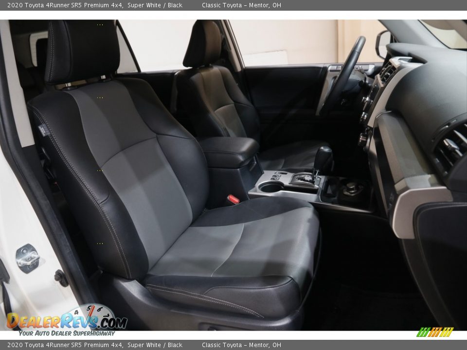 2020 Toyota 4Runner SR5 Premium 4x4 Super White / Black Photo #17