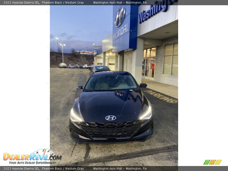 2023 Hyundai Elantra SEL Phantom Black / Medium Gray Photo #2