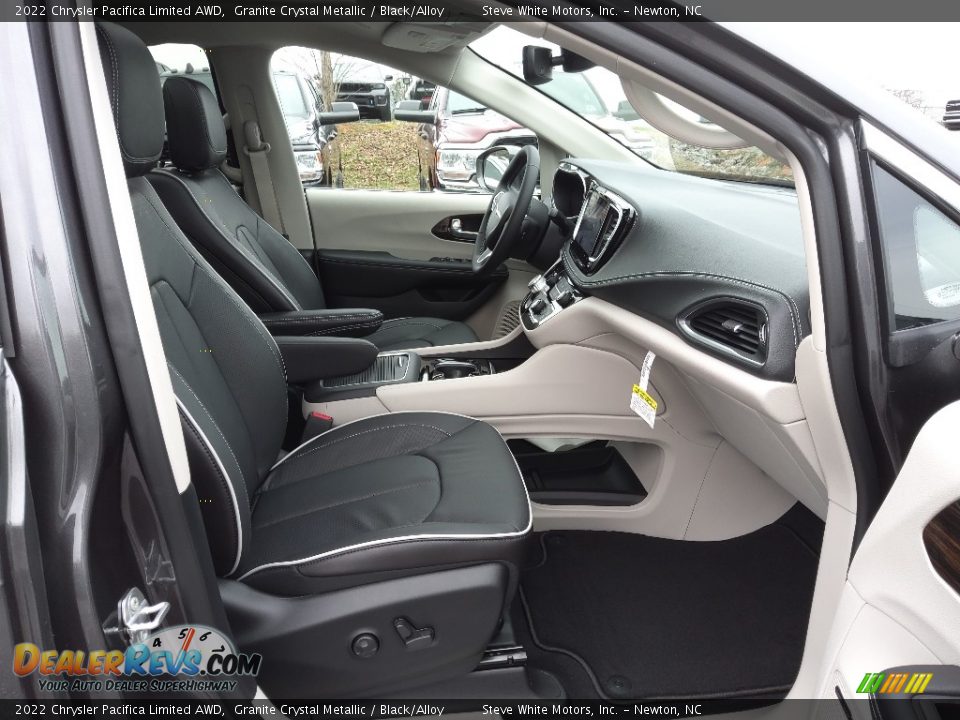 Front Seat of 2022 Chrysler Pacifica Limited AWD Photo #21