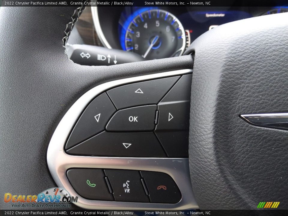 2022 Chrysler Pacifica Limited AWD Steering Wheel Photo #23