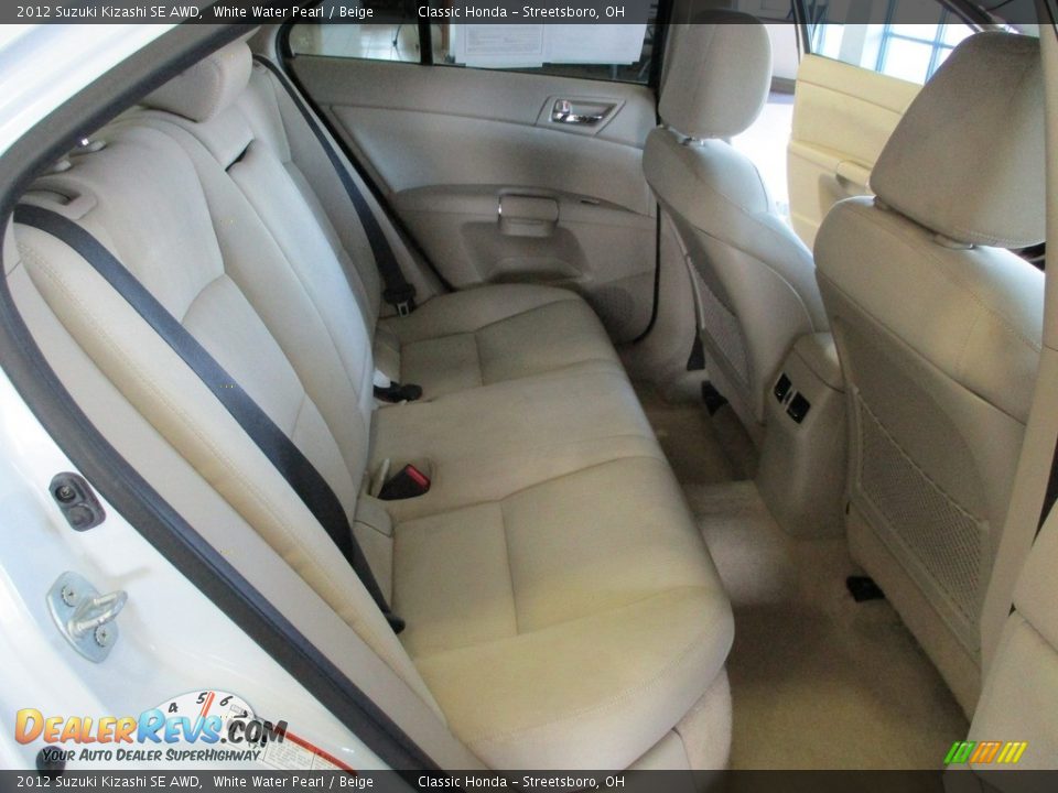 Rear Seat of 2012 Suzuki Kizashi SE AWD Photo #20