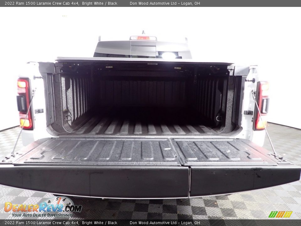 2022 Ram 1500 Laramie Crew Cab 4x4 Bright White / Black Photo #11