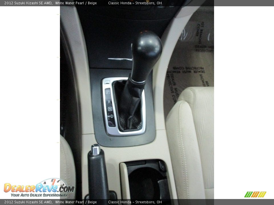 2012 Suzuki Kizashi SE AWD Shifter Photo #34