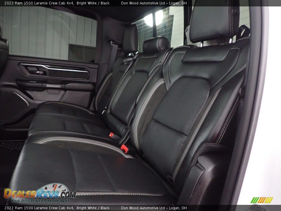 2022 Ram 1500 Laramie Crew Cab 4x4 Bright White / Black Photo #26