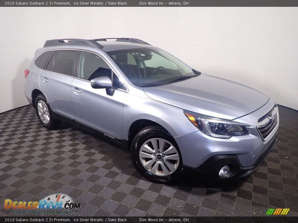 2019 Subaru Outback 2.5i Premium Ice Silver Metallic / Slate Black Photo #3