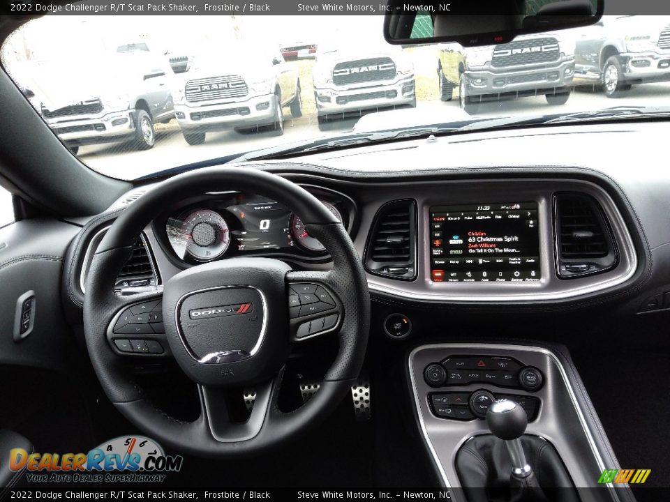 Dashboard of 2022 Dodge Challenger R/T Scat Pack Shaker Photo #16