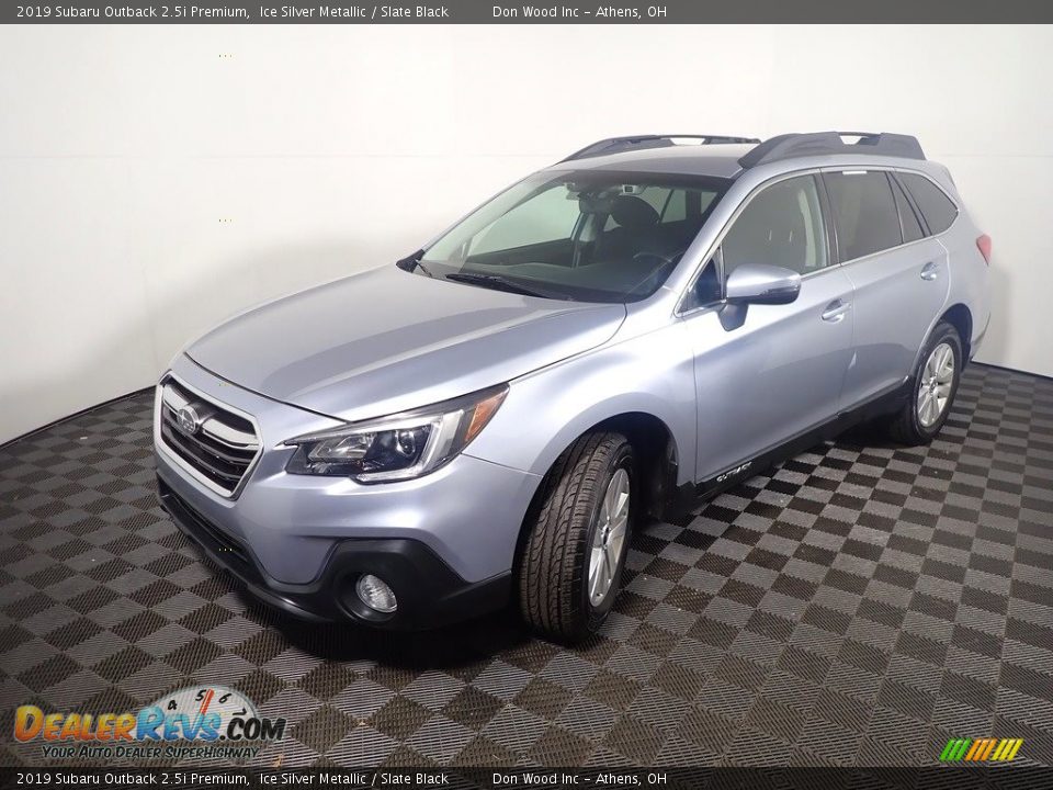 2019 Subaru Outback 2.5i Premium Ice Silver Metallic / Slate Black Photo #8
