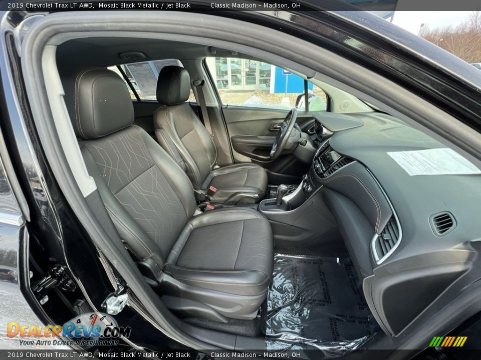 2019 Chevrolet Trax LT AWD Mosaic Black Metallic / Jet Black Photo #17