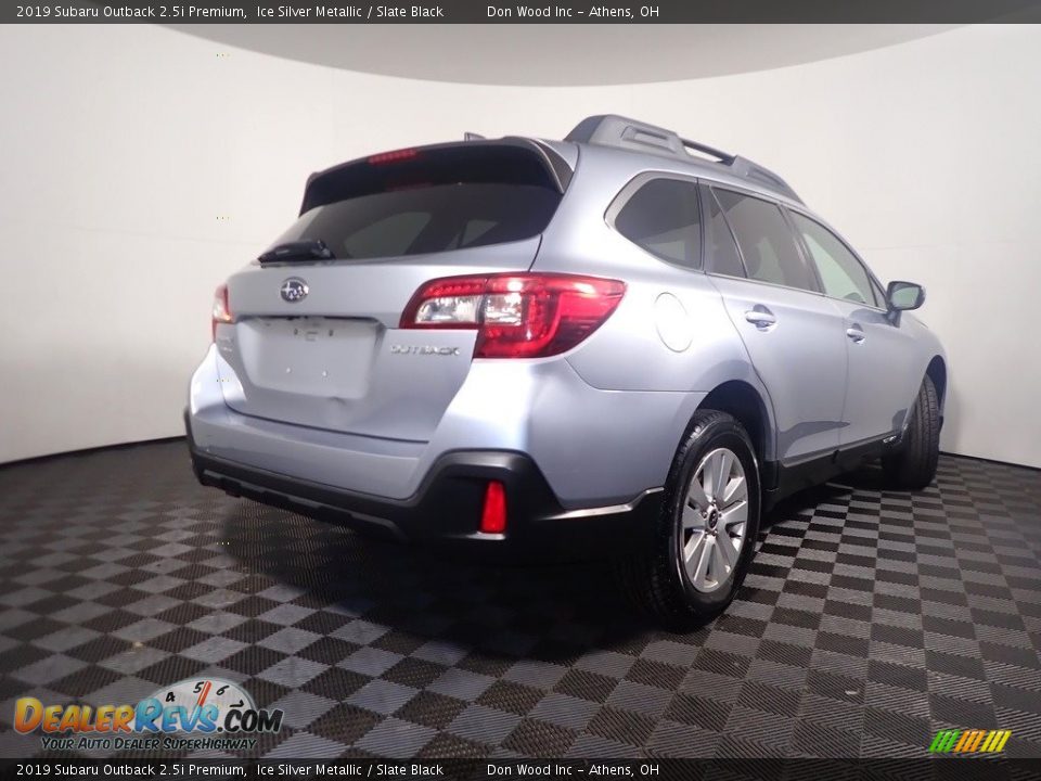 2019 Subaru Outback 2.5i Premium Ice Silver Metallic / Slate Black Photo #15