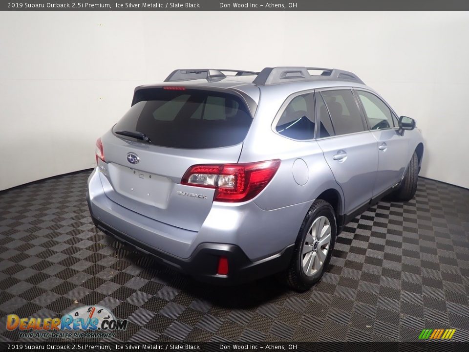 2019 Subaru Outback 2.5i Premium Ice Silver Metallic / Slate Black Photo #16