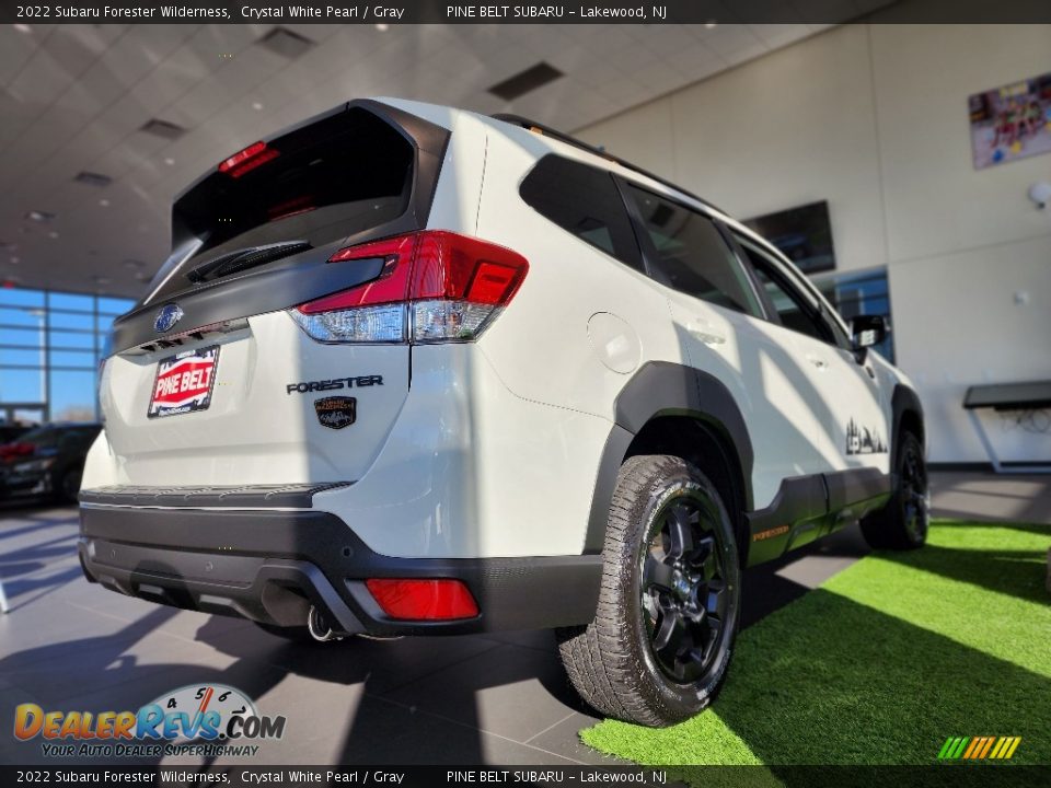 2022 Subaru Forester Wilderness Crystal White Pearl / Gray Photo #7