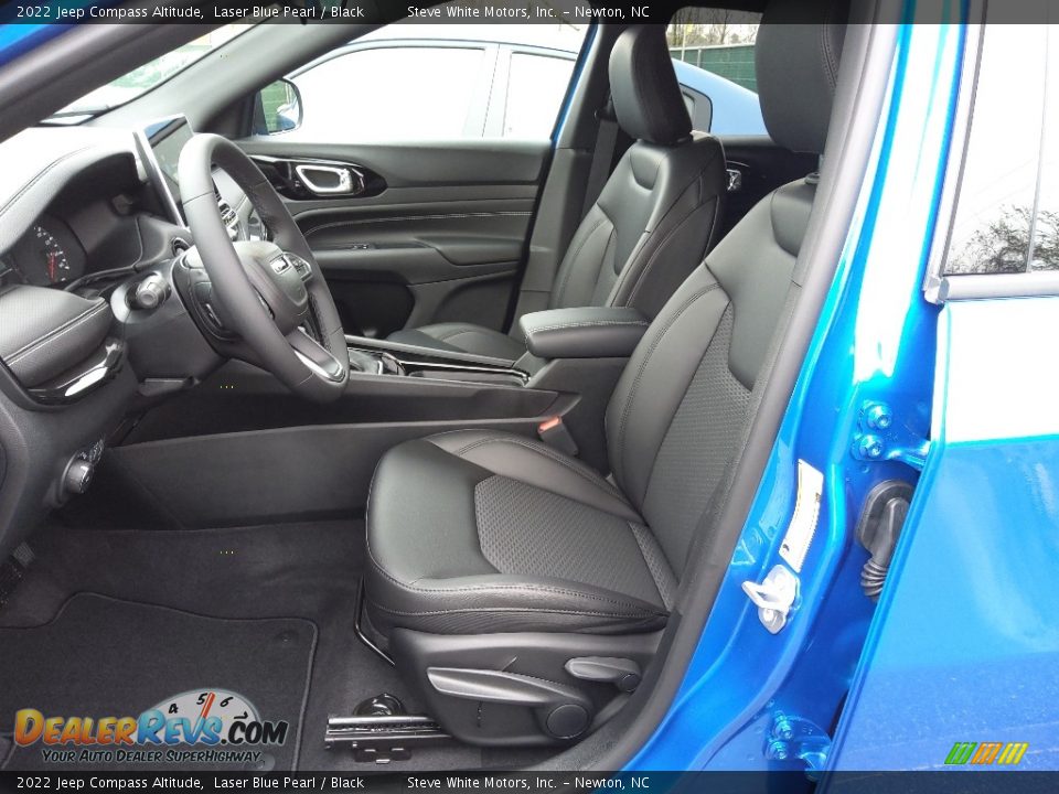 Black Interior - 2022 Jeep Compass Altitude Photo #10