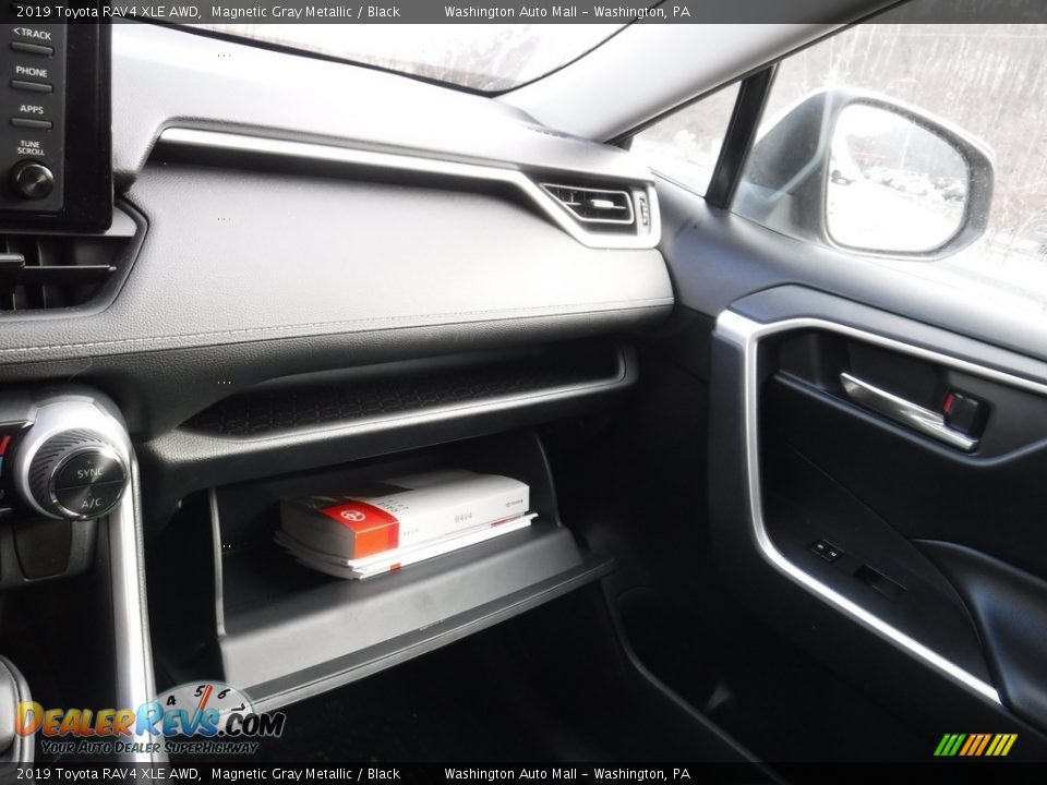 2019 Toyota RAV4 XLE AWD Magnetic Gray Metallic / Black Photo #31