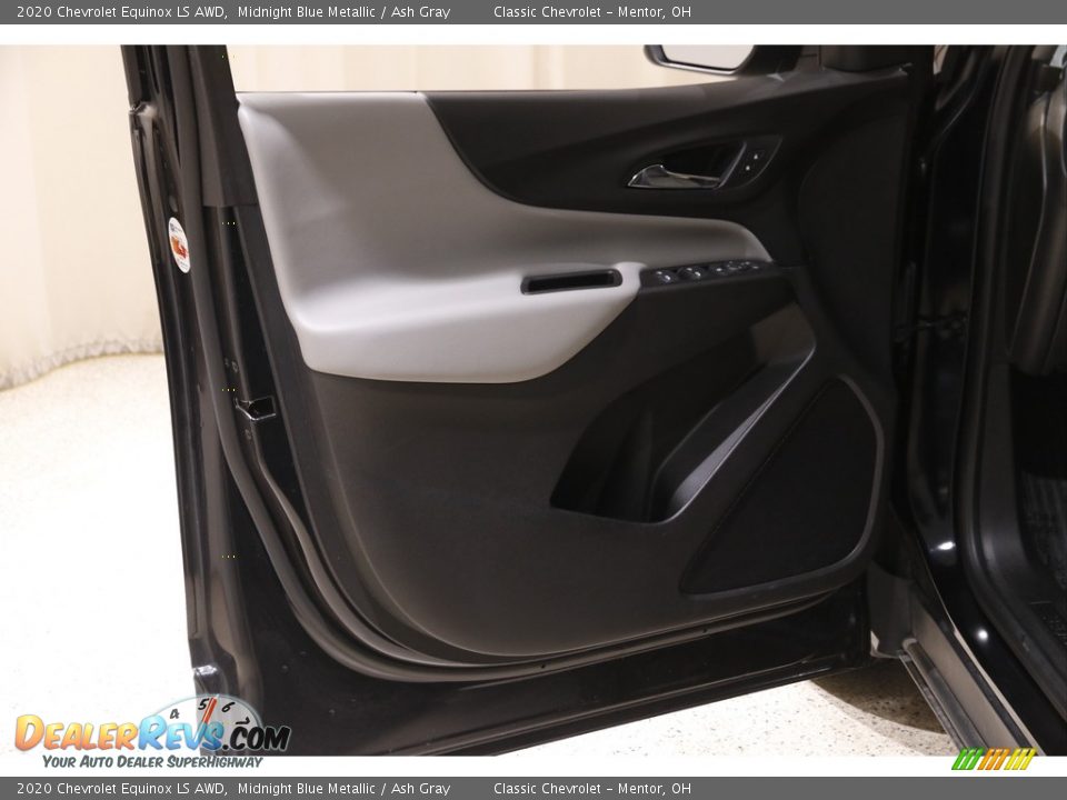 2020 Chevrolet Equinox LS AWD Midnight Blue Metallic / Ash Gray Photo #4