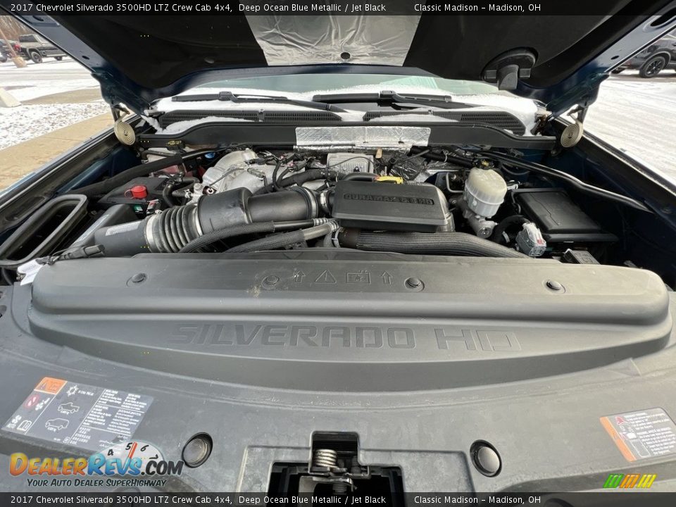 2017 Chevrolet Silverado 3500HD LTZ Crew Cab 4x4 6.6 Liter OHV 32-Valve Duramax Turbo-Diesel V8 Engine Photo #19
