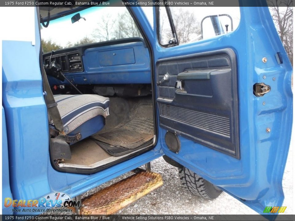 Door Panel of 1975 Ford F250 Custom Regular Cab Photo #8