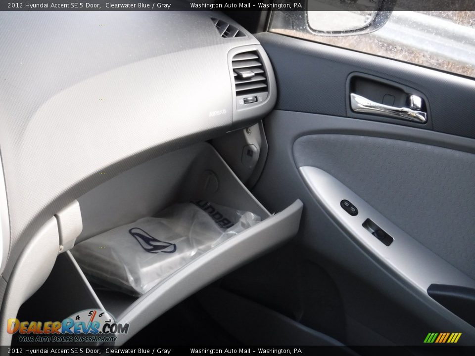 2012 Hyundai Accent SE 5 Door Clearwater Blue / Gray Photo #25