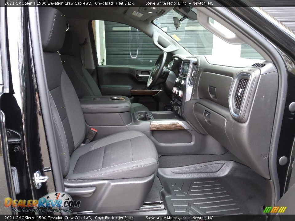 Front Seat of 2021 GMC Sierra 1500 Elevation Crew Cab 4WD Photo #20