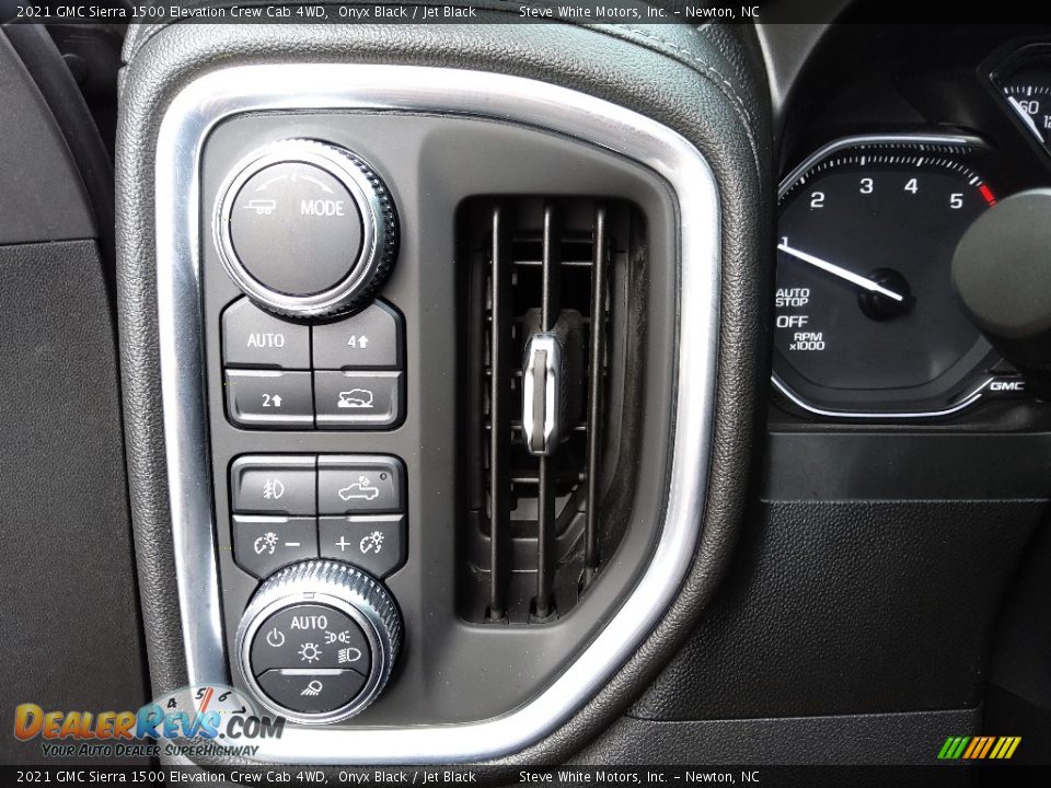 Controls of 2021 GMC Sierra 1500 Elevation Crew Cab 4WD Photo #22