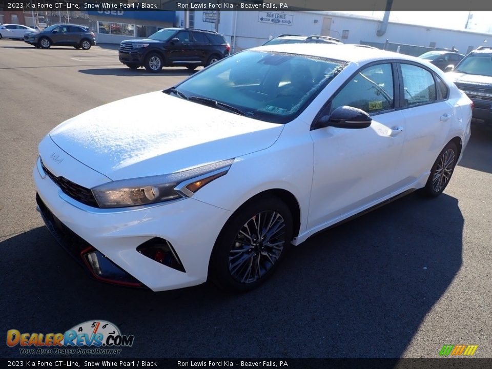 2023 Kia Forte GT-Line Snow White Pearl / Black Photo #4