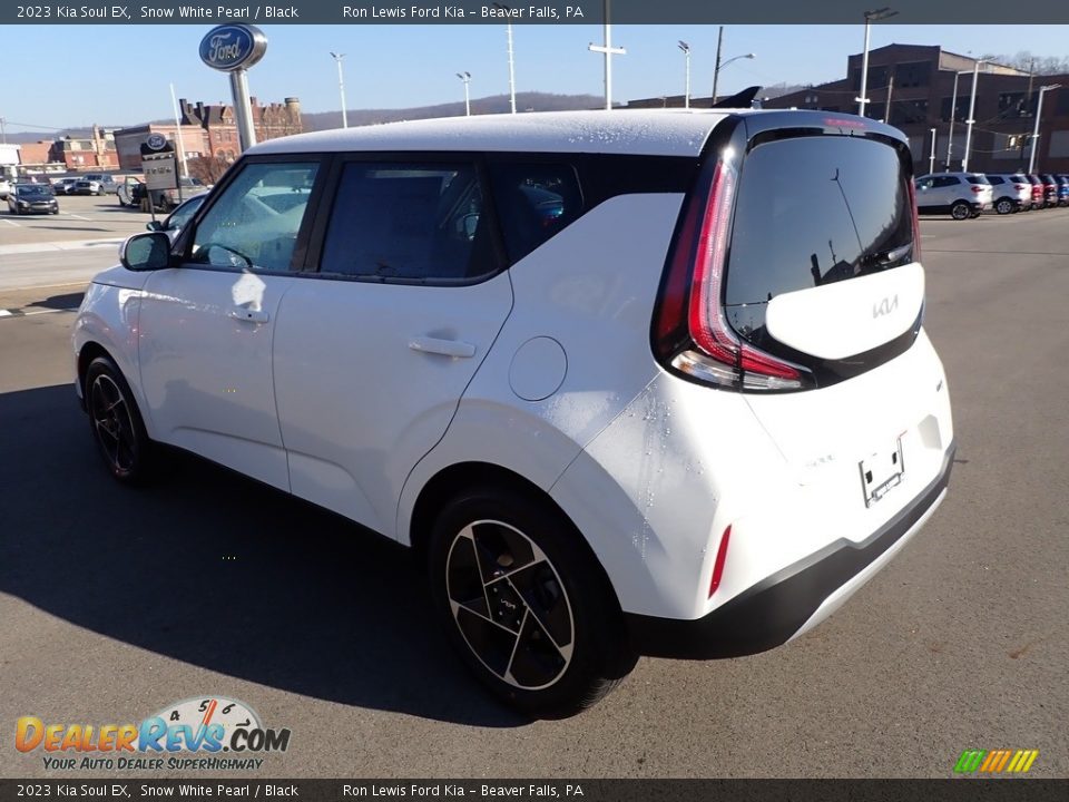 2023 Kia Soul EX Snow White Pearl / Black Photo #6