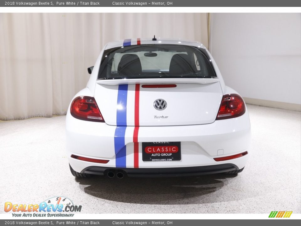 2018 Volkswagen Beetle S Pure White / Titan Black Photo #16