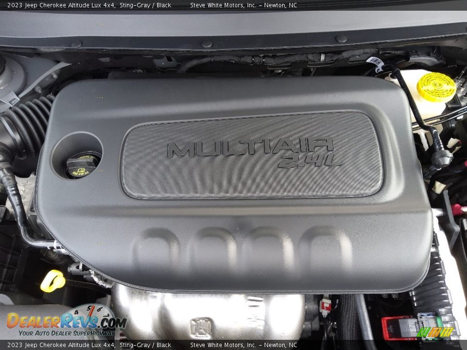 2023 Jeep Cherokee Altitude Lux 4x4 2.4 Liter SOHC 16-Valve VVT MultiAir 4 Cylinder Engine Photo #9