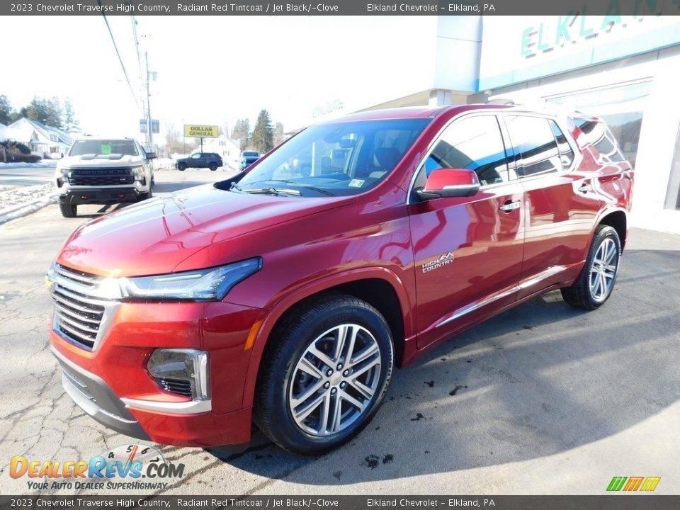 2023 Chevrolet Traverse High Country Radiant Red Tintcoat / Jet Black/­Clove Photo #2