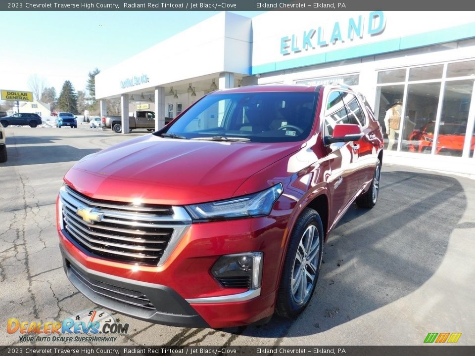 2023 Chevrolet Traverse High Country Radiant Red Tintcoat / Jet Black/­Clove Photo #3