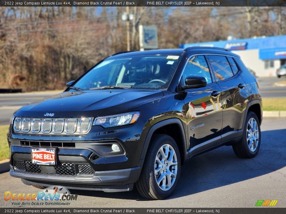 2022 Jeep Compass Latitude Lux 4x4 Diamond Black Crystal Pearl / Black Photo #1