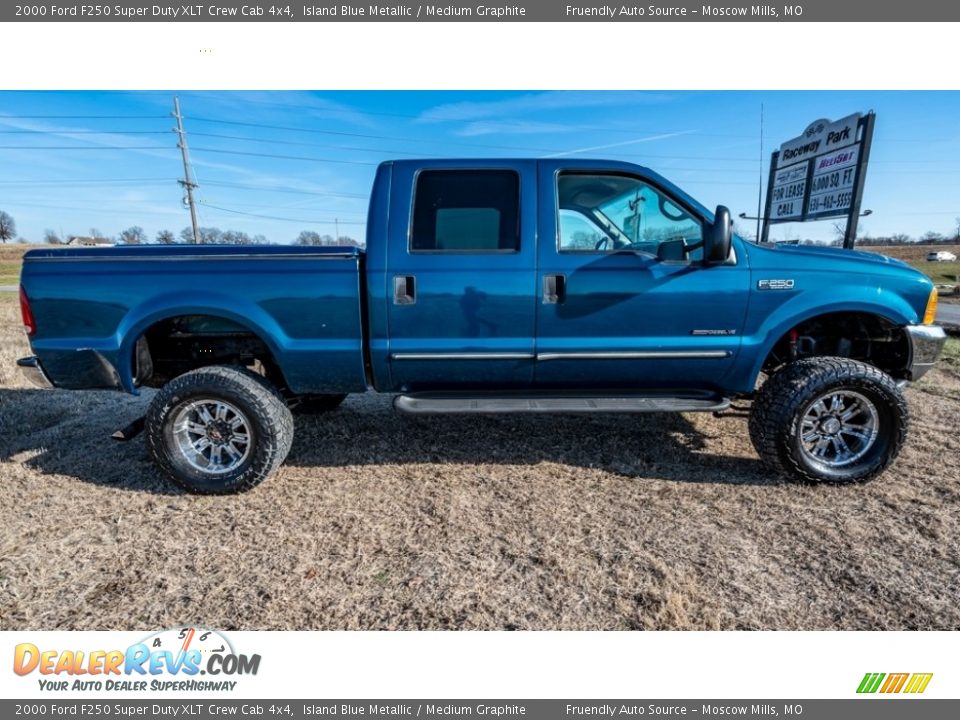 2000 Ford F250 Super Duty XLT Crew Cab 4x4 Island Blue Metallic / Medium Graphite Photo #3