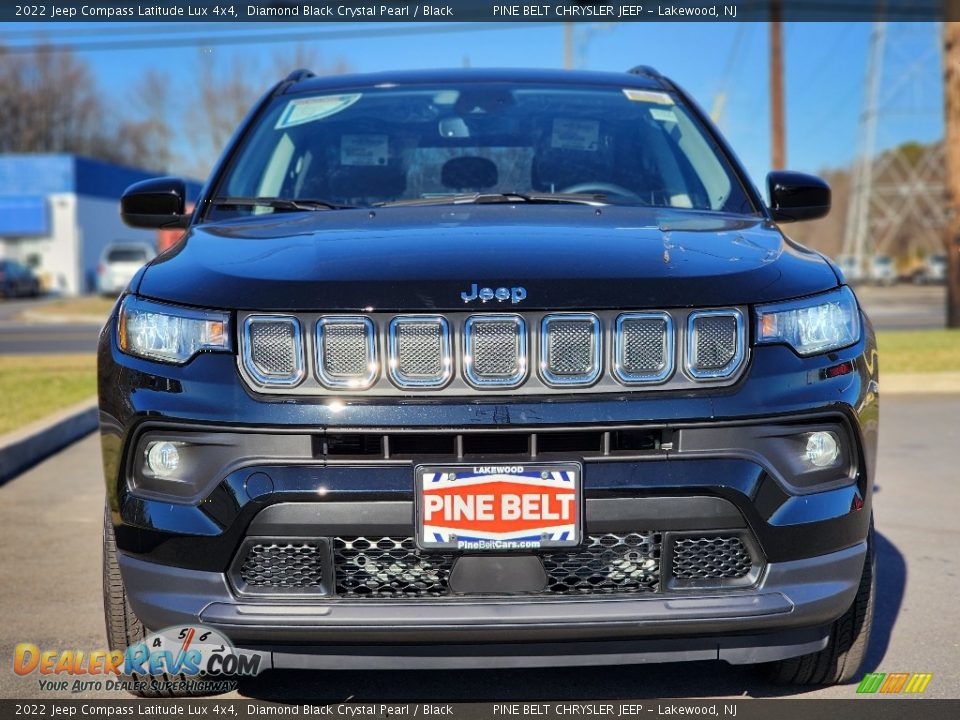 2022 Jeep Compass Latitude Lux 4x4 Diamond Black Crystal Pearl / Black Photo #2