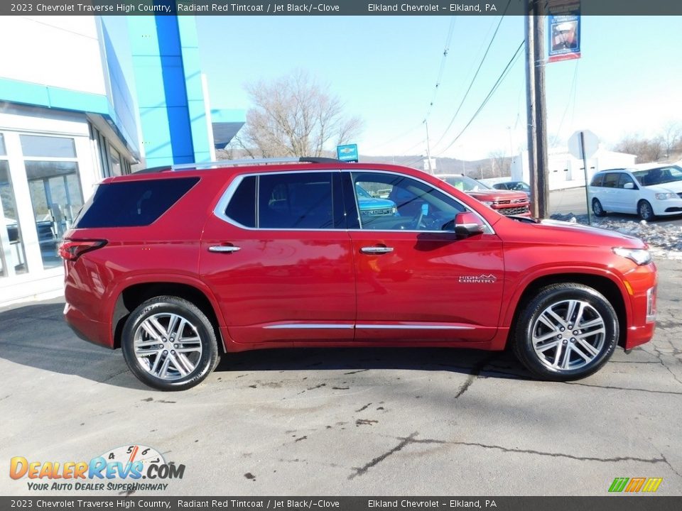 2023 Chevrolet Traverse High Country Radiant Red Tintcoat / Jet Black/­Clove Photo #8
