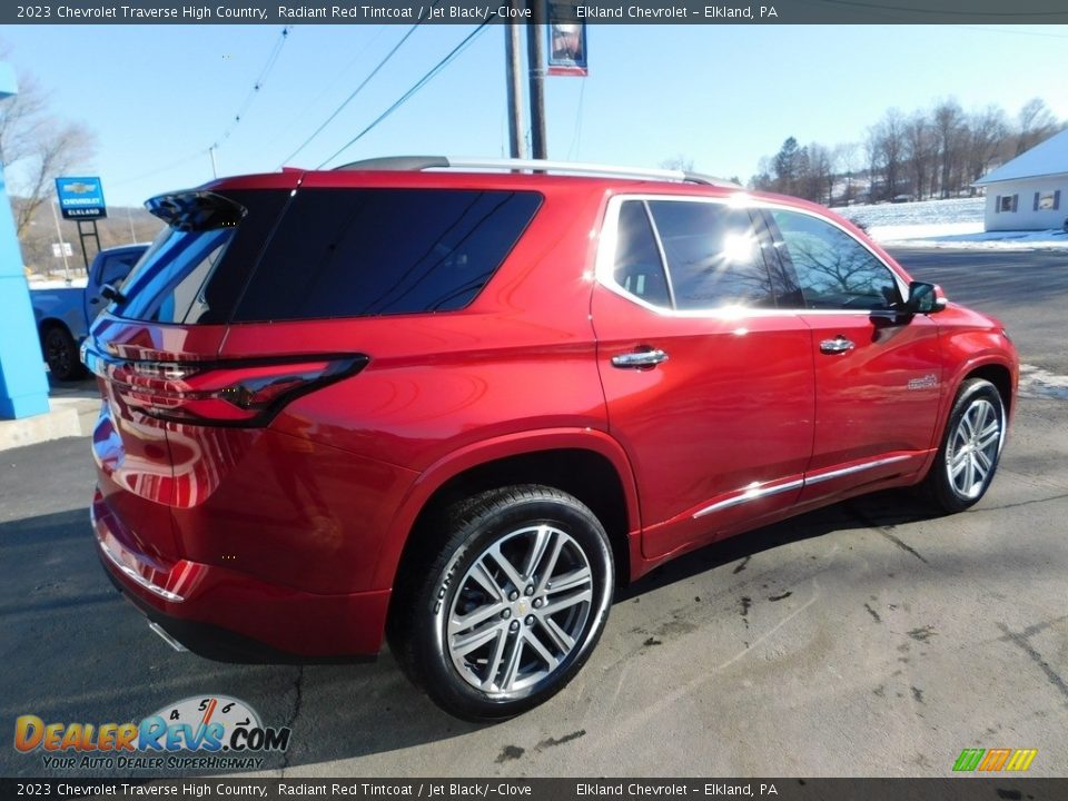 2023 Chevrolet Traverse High Country Radiant Red Tintcoat / Jet Black/­Clove Photo #9