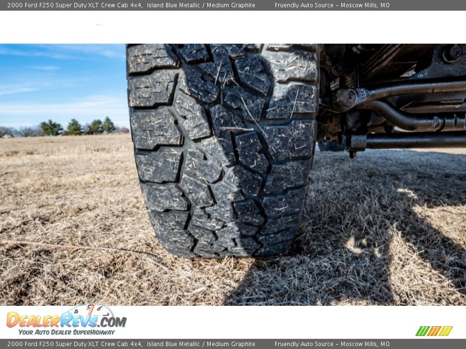 2000 Ford F250 Super Duty XLT Crew Cab 4x4 Island Blue Metallic / Medium Graphite Photo #11