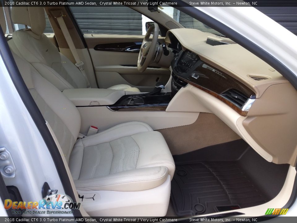 Front Seat of 2018 Cadillac CT6 3.0 Turbo Platinum AWD Sedan Photo #21