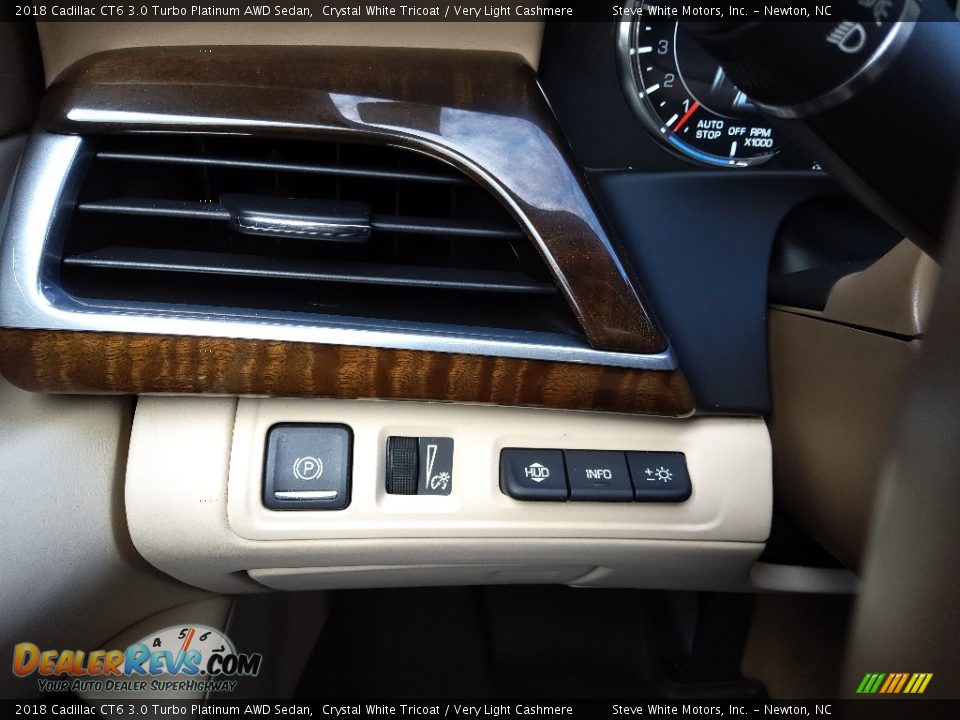 Controls of 2018 Cadillac CT6 3.0 Turbo Platinum AWD Sedan Photo #23