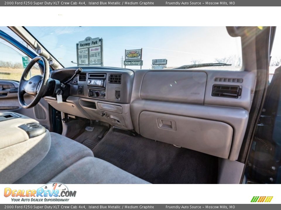 2000 Ford F250 Super Duty XLT Crew Cab 4x4 Island Blue Metallic / Medium Graphite Photo #23