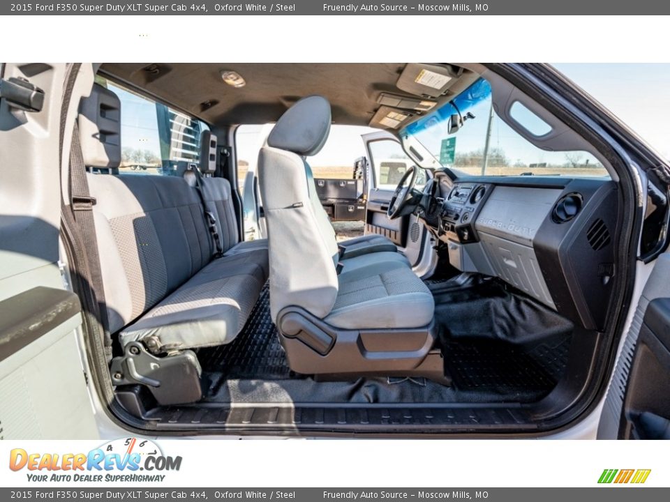 2015 Ford F350 Super Duty XLT Super Cab 4x4 Oxford White / Steel Photo #23