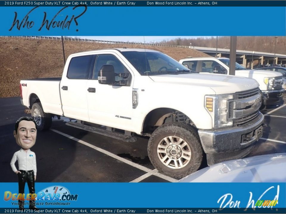 2019 Ford F250 Super Duty XLT Crew Cab 4x4 Oxford White / Earth Gray Photo #1