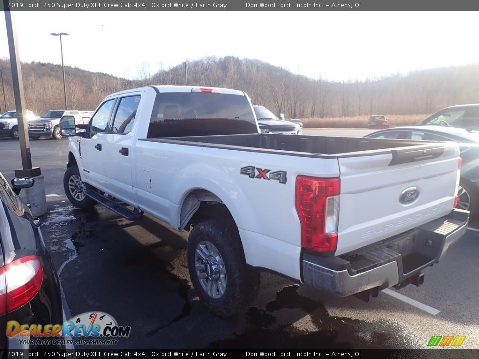 2019 Ford F250 Super Duty XLT Crew Cab 4x4 Oxford White / Earth Gray Photo #8