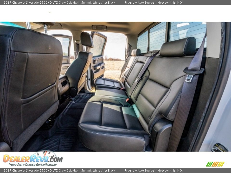 2017 Chevrolet Silverado 2500HD LTZ Crew Cab 4x4 Summit White / Jet Black Photo #20