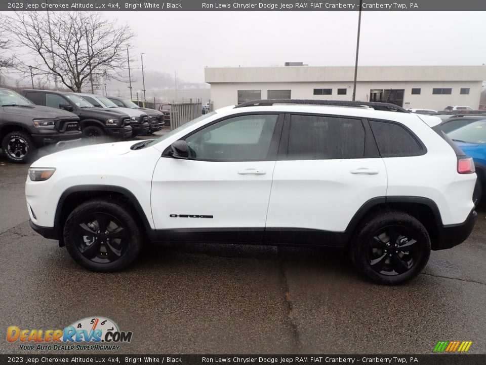 Bright White 2023 Jeep Cherokee Altitude Lux 4x4 Photo #2