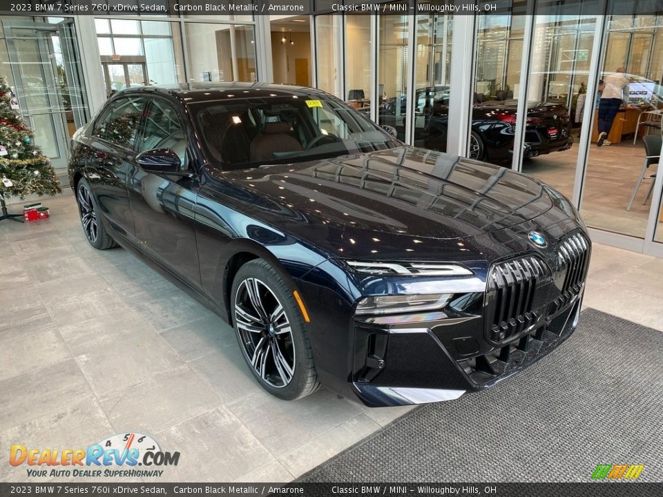 Front 3/4 View of 2023 BMW 7 Series 760i xDrive Sedan Photo #1