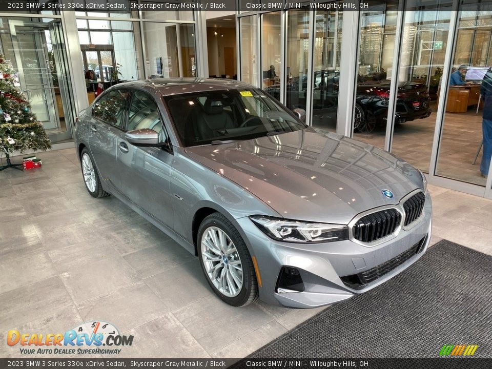 2023 BMW 3 Series 330e xDrive Sedan Skyscraper Gray Metallic / Black Photo #1