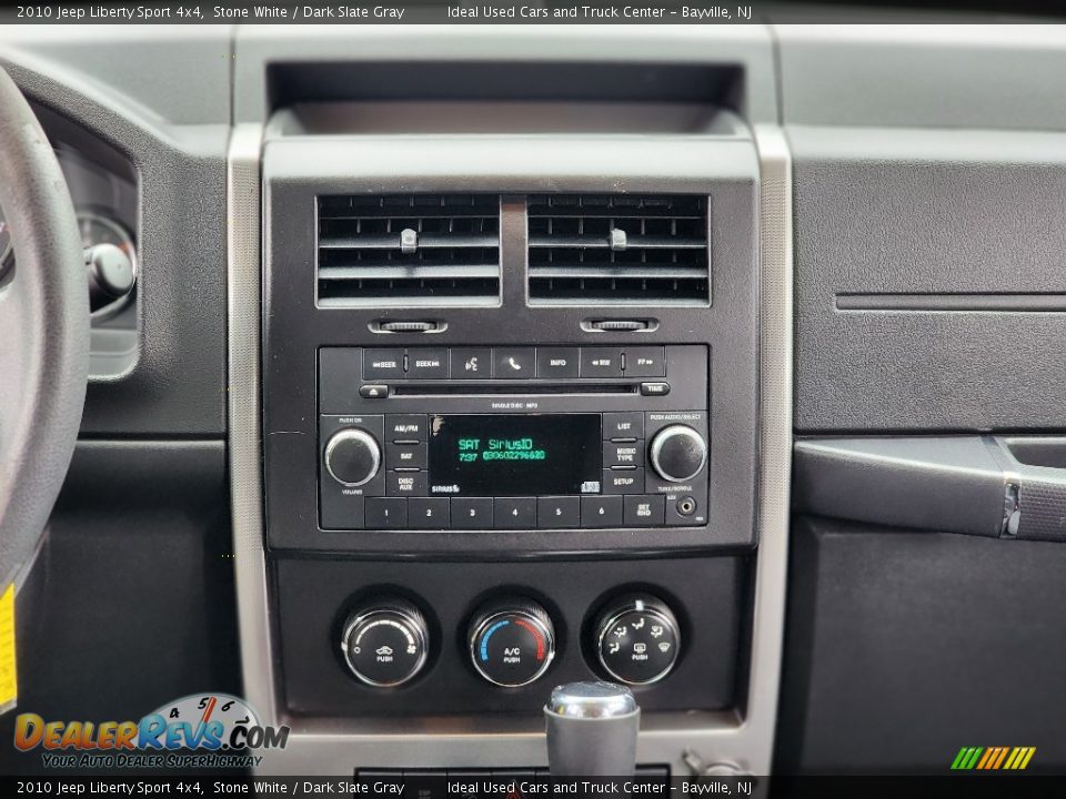 2010 Jeep Liberty Sport 4x4 Stone White / Dark Slate Gray Photo #17