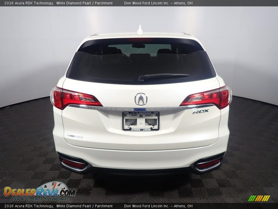 2016 Acura RDX Technology White Diamond Pearl / Parchment Photo #12