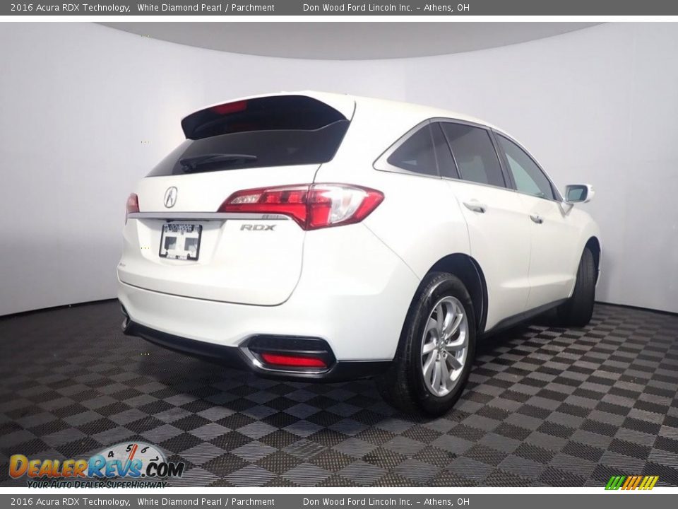 2016 Acura RDX Technology White Diamond Pearl / Parchment Photo #16